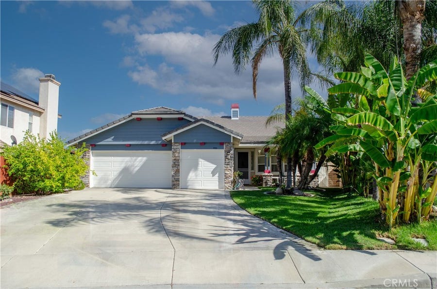 Property photo for 17332 Mount Stephen Avenue, Canyon Country, CA