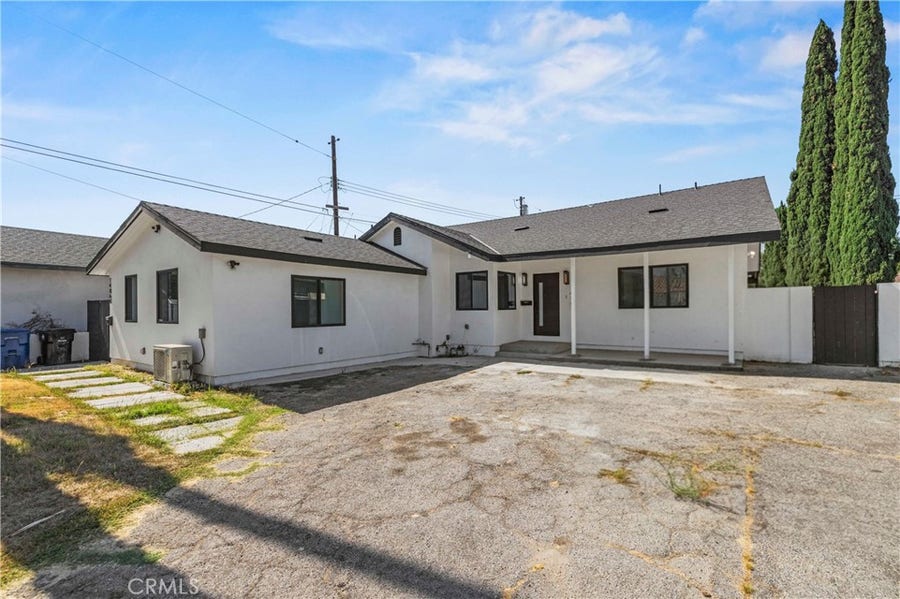 Property photo for 14862 Envoy Street, Sylmar, CA