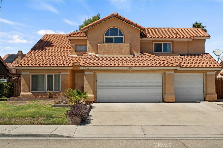 Property photo for 37647 Spectrum Lane, Palmdale, CA