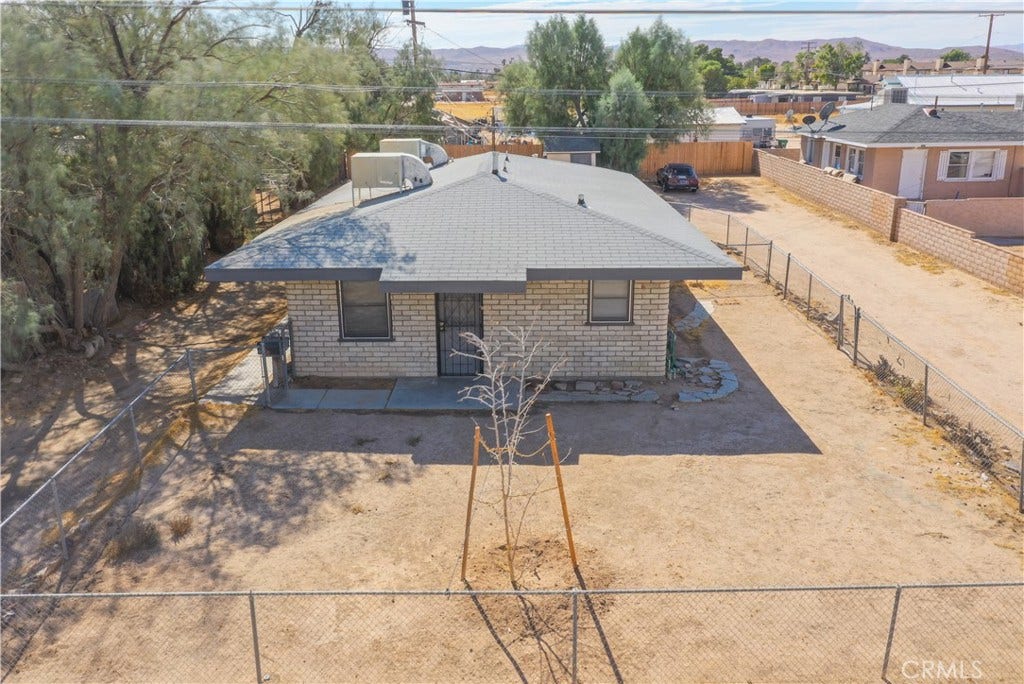 529 W Church Avenue, Ridgecrest, CA 93555