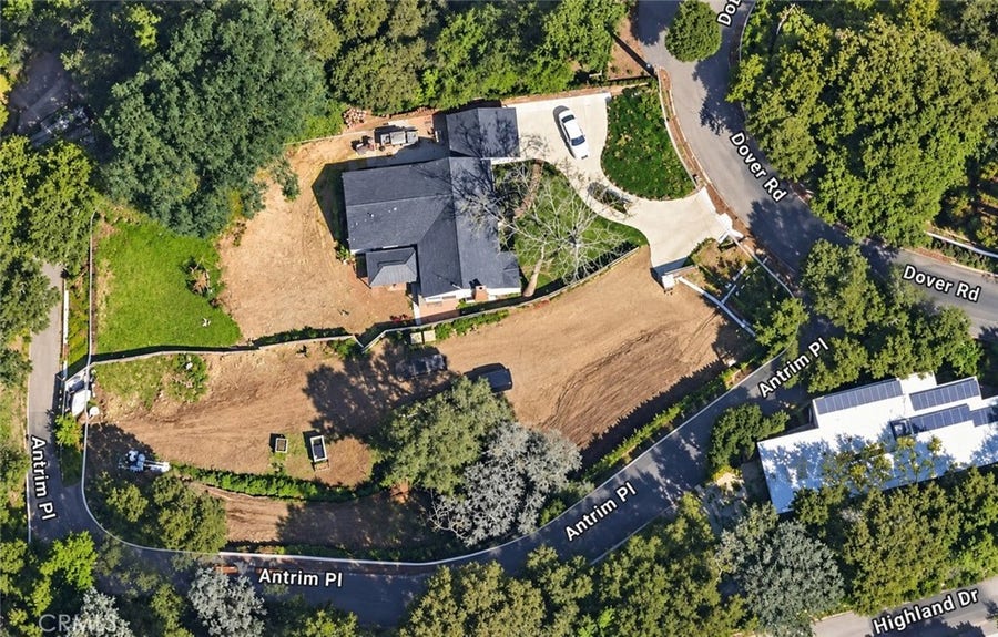 Property photo for 4027 Dover, La Canada Flintridge, CA