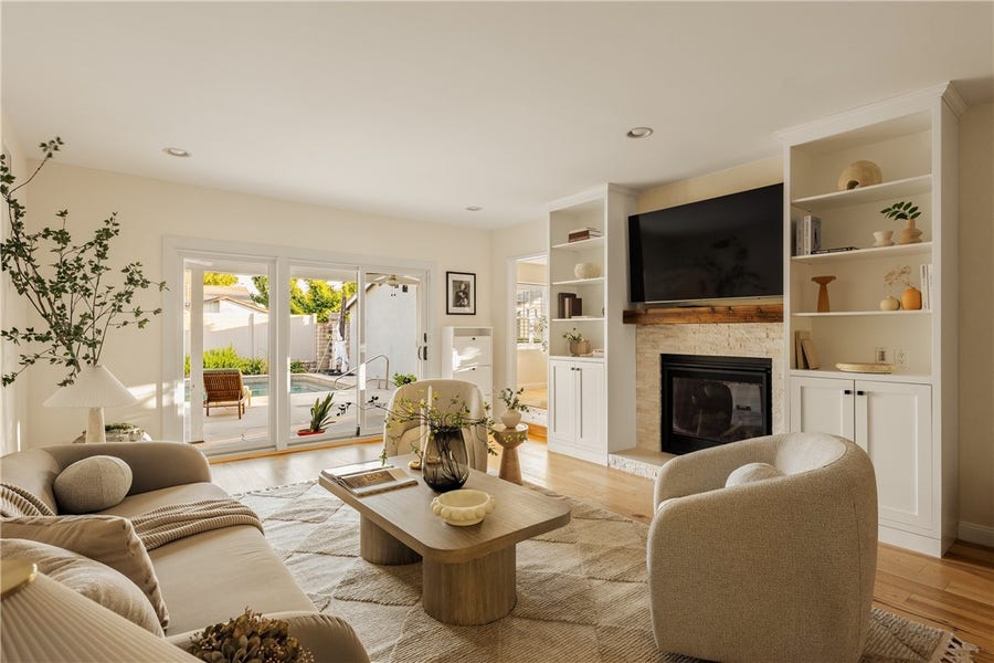 Property photo for 23642 Oxnard, Woodland Hills, CA