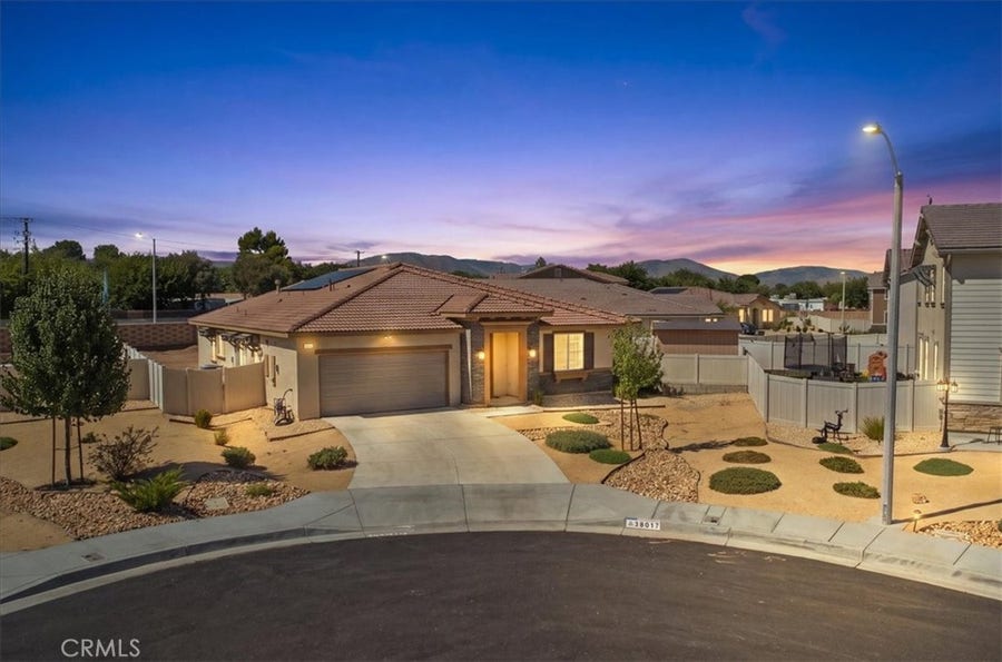 Property photo for 38017 Periwinkle Place, Palmdale, CA