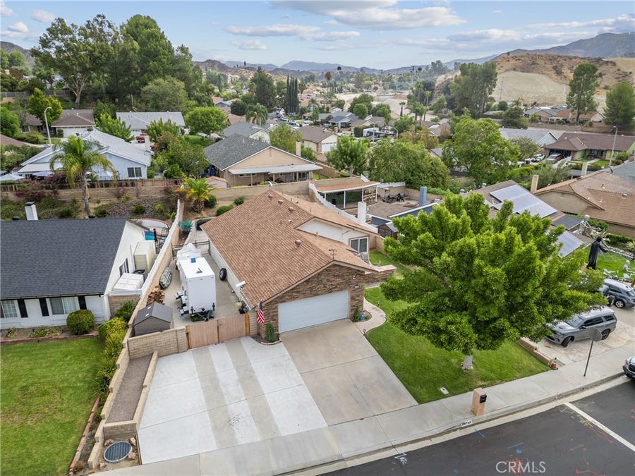 Property photo for 20755 Benz, Saugus, CA