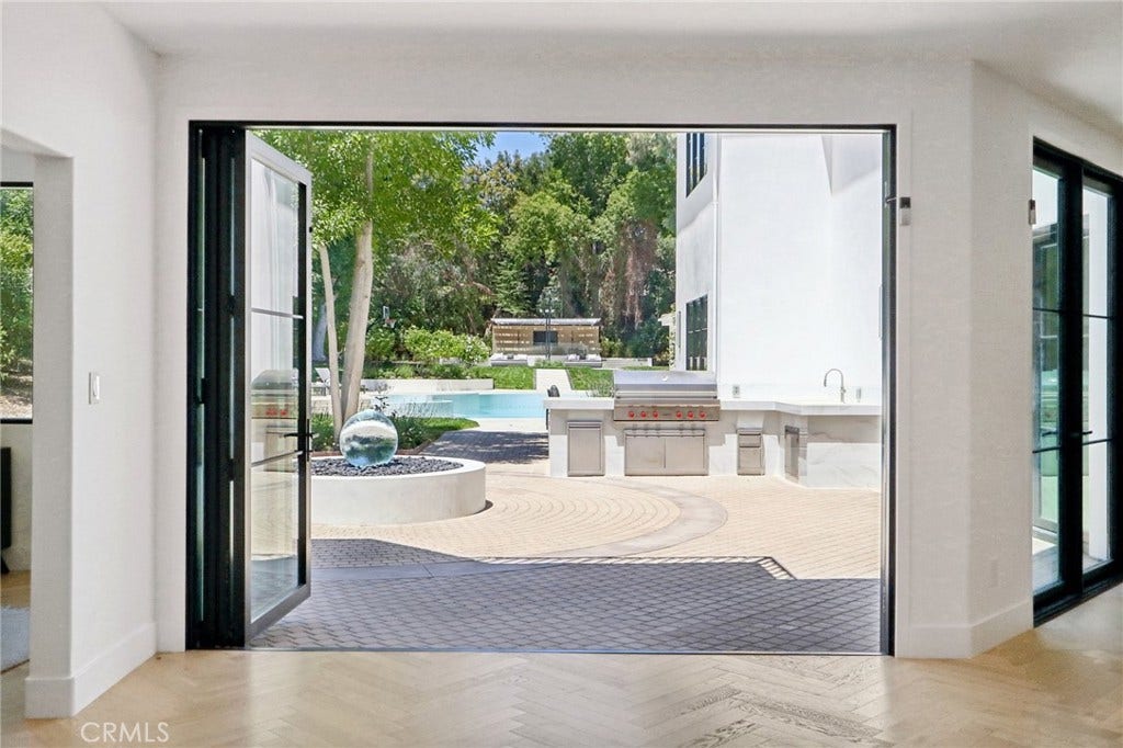 4261 TEMMA Court, Calabasas, CA 91302