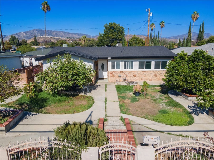 Property photo for 11428 Glenoaks, Pacoima, CA