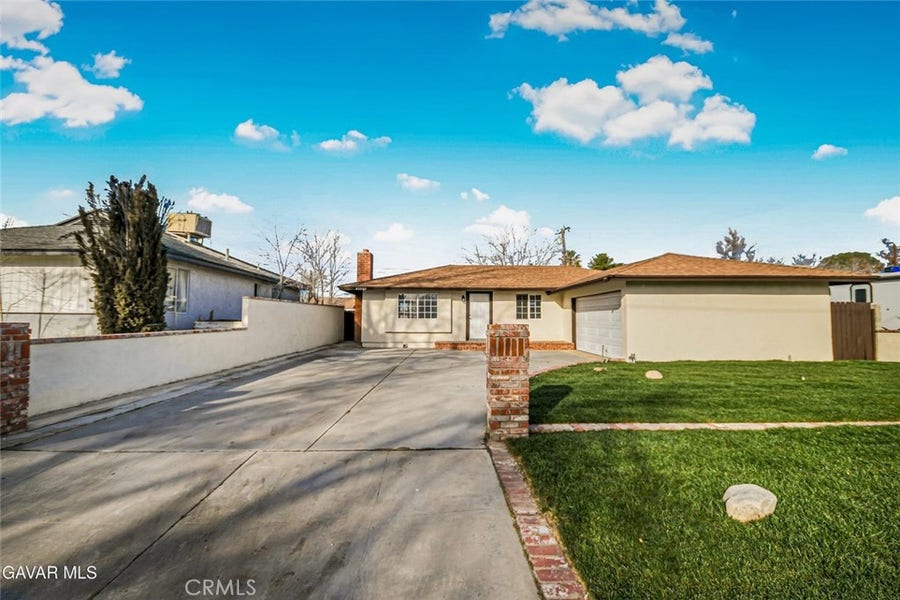 Property photo for 45503 11th Street West, Lancaster, CA