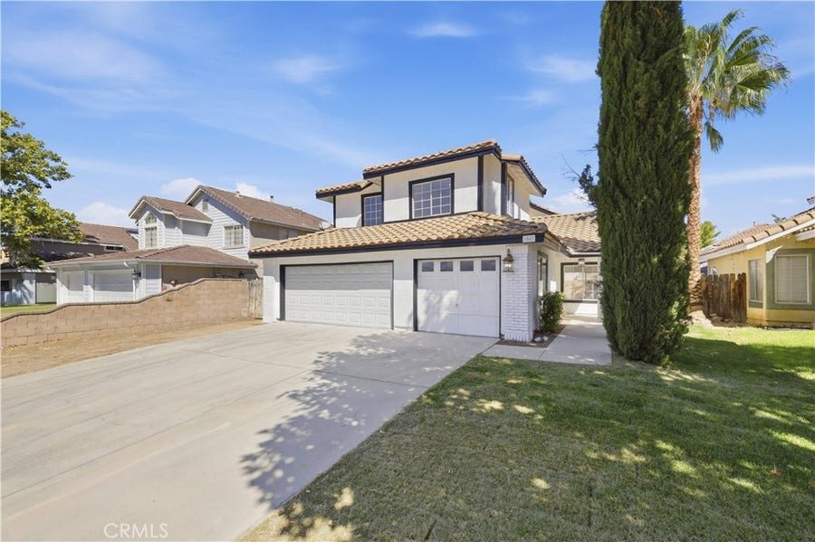 Property photo for 1563 E Kettering, Lancaster, CA