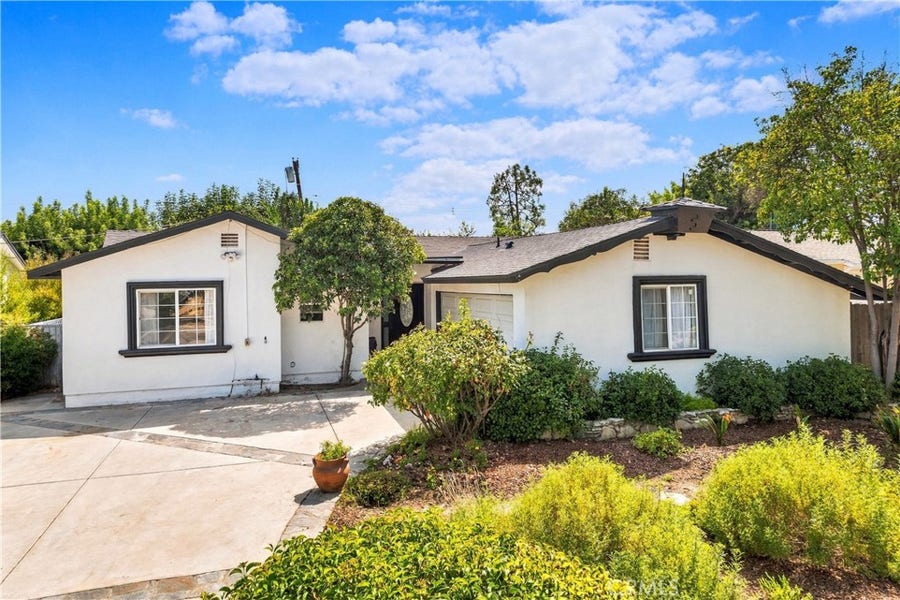 Property photo for 24118 Mobile Street, West Hills, CA