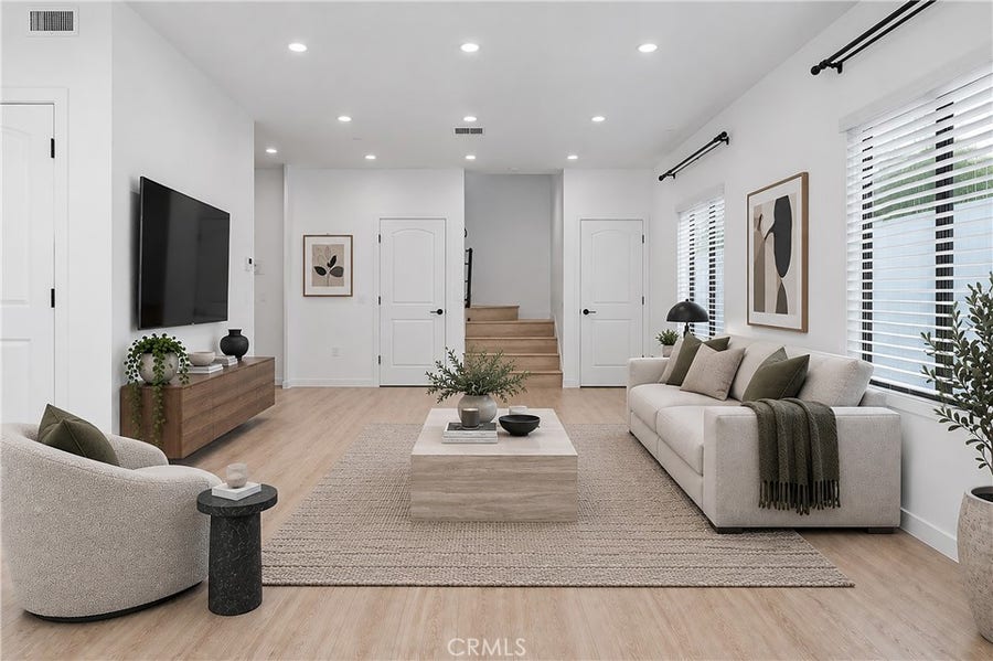 Property photo for 913 N Hilldale Avenue, #1, West Hollywood, CA