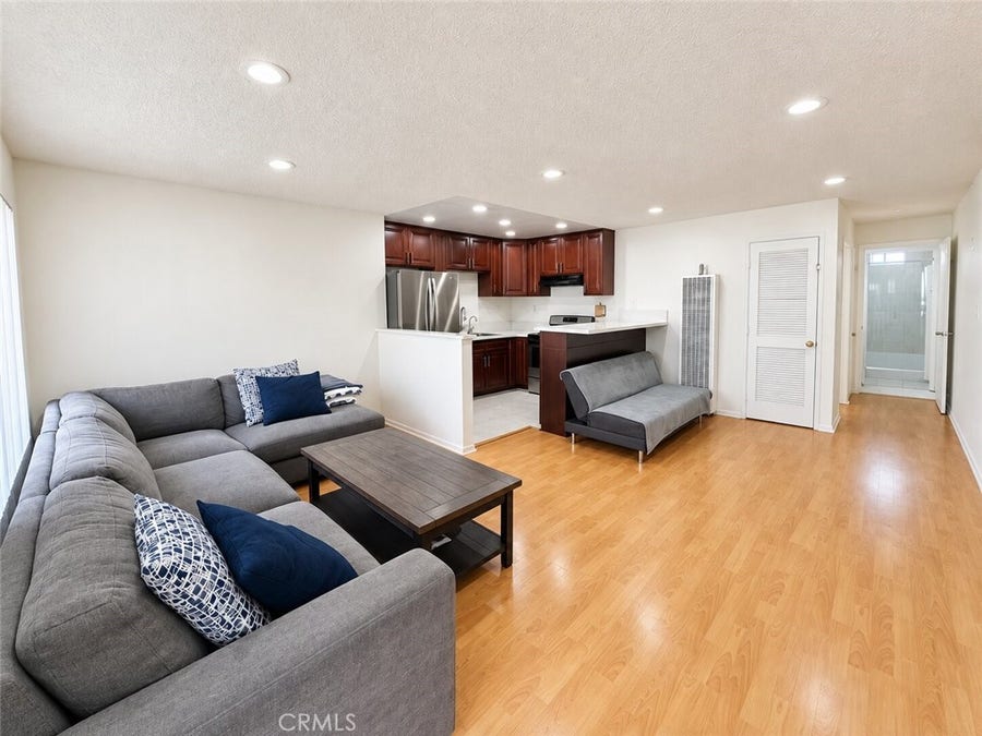 Property photo for 801 E Chestnut Street, #2, Glendale, CA