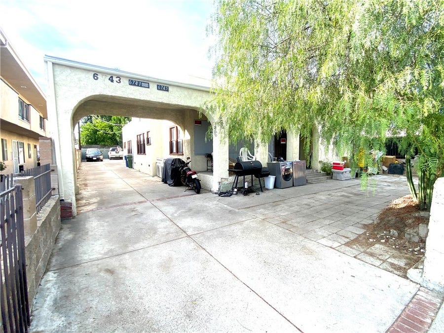 Property photo for 6743 Tujunga Avenue, North Hollywood, CA
