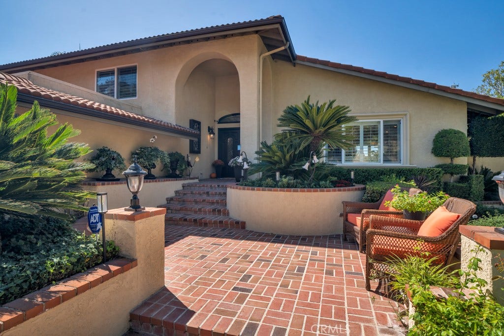 19300 Singing Hills, Porter Ranch, CA 91326