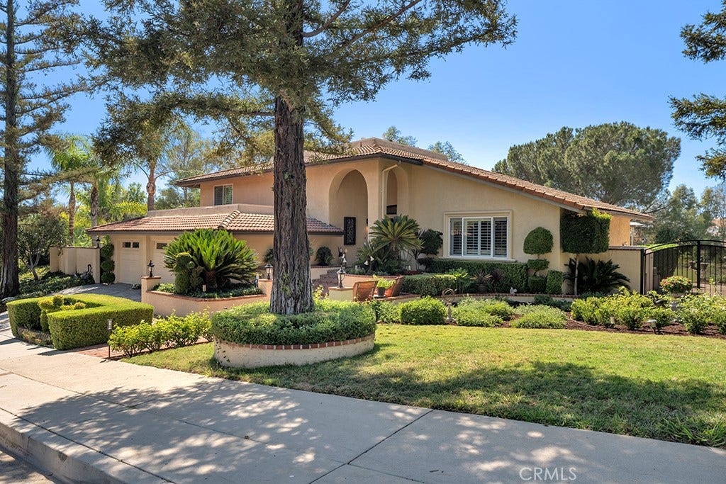 19300 Singing Hills, Porter Ranch, CA 91326