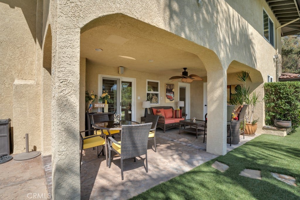 19300 Singing Hills, Porter Ranch, CA 91326