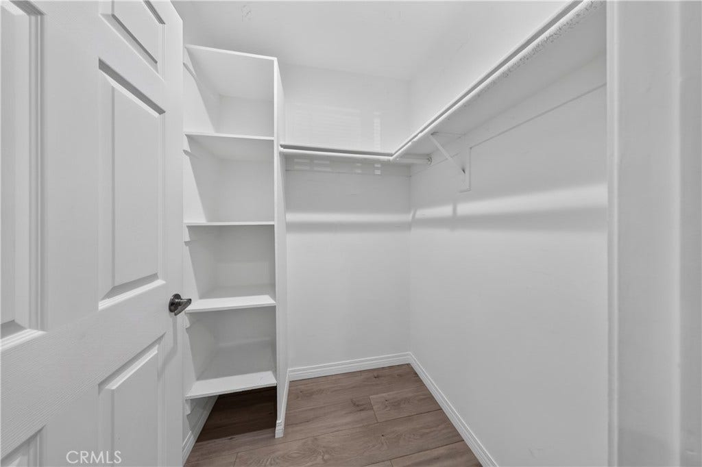 7025 Glade Ave., #2, Canoga Park, CA 91303