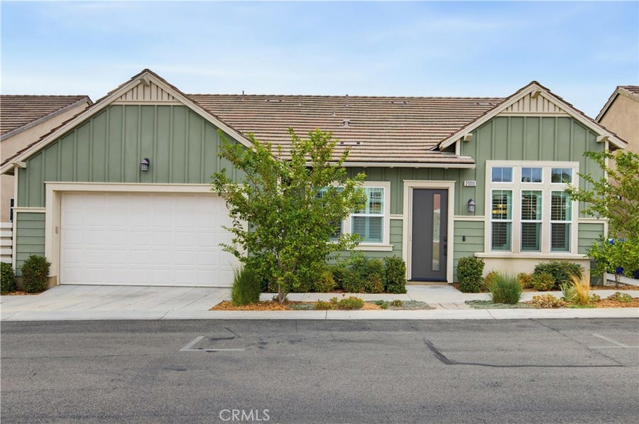 Property photo for 25110 Citron Lane, Canyon Country, CA