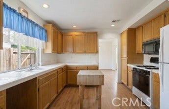 37234 Newbury, Palmdale, CA 93552 37234 Newbury, Palmdale, CA 93552