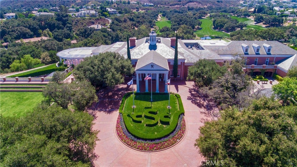 500 Lower Lake Road, Westlake Village, CA 91361 500 Lower Lake Road, Westlake Village, CA 91361