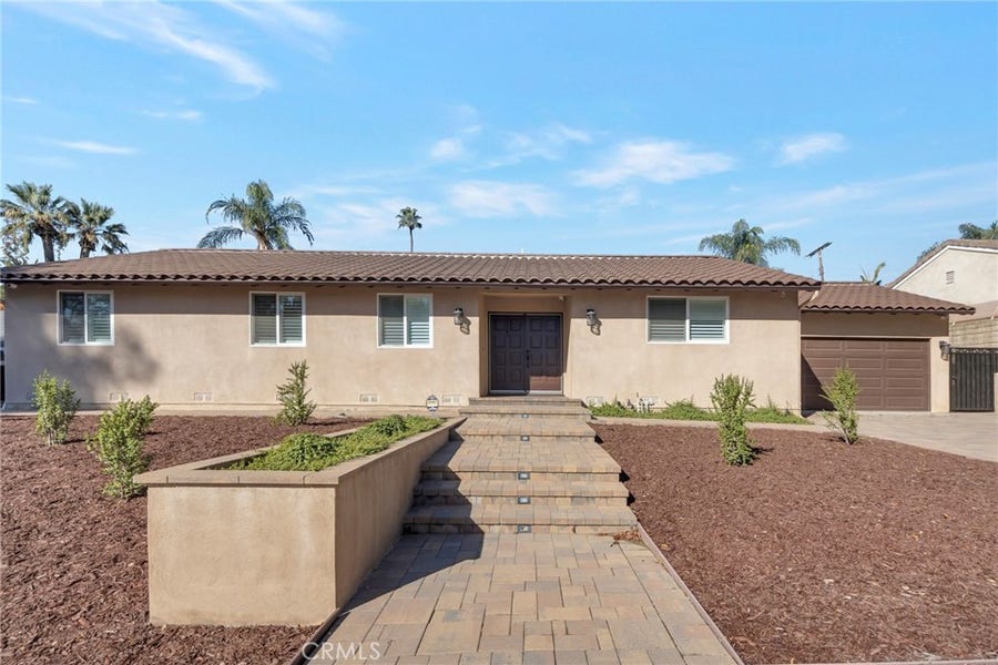 Property photo for 11149 Chimineas Avenue, Northridge, CA