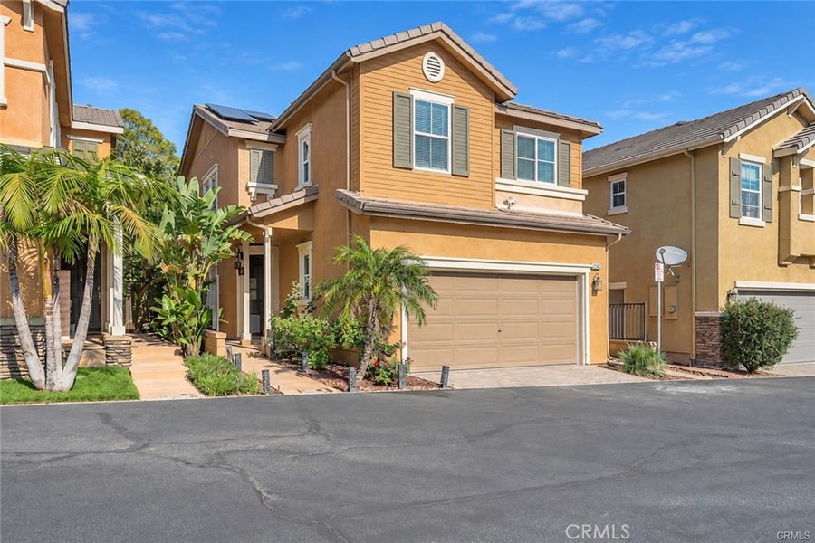 Property photo for 28215 Clementine Drive, Saugus, CA