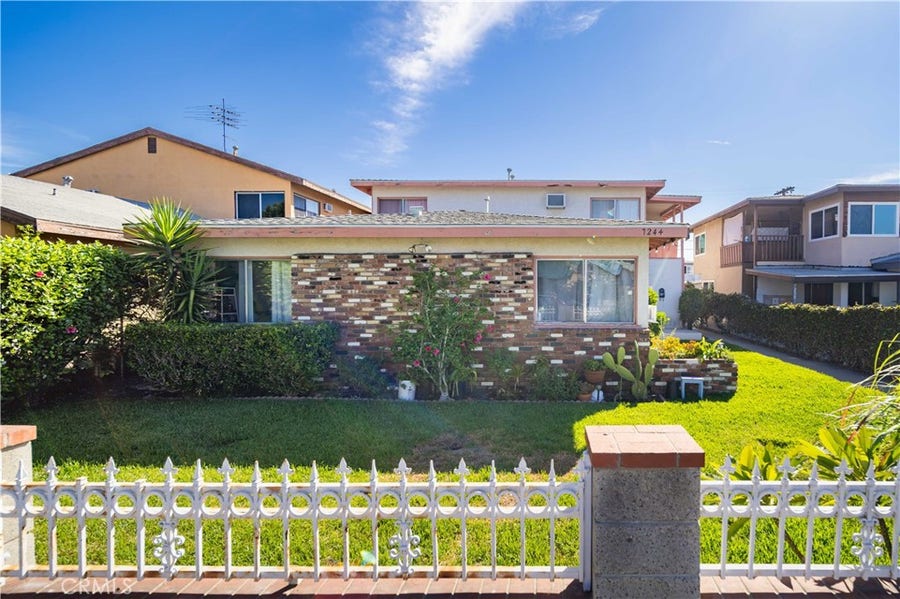 Property photo for 7244 Tujunga Avenue, North Hollywood, CA