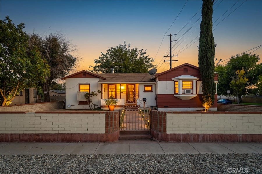 Property photo for 768 W Newgrove Street, Lancaster, CA