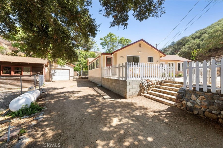Property photo for 33300 Eastern, Agua Dulce, CA