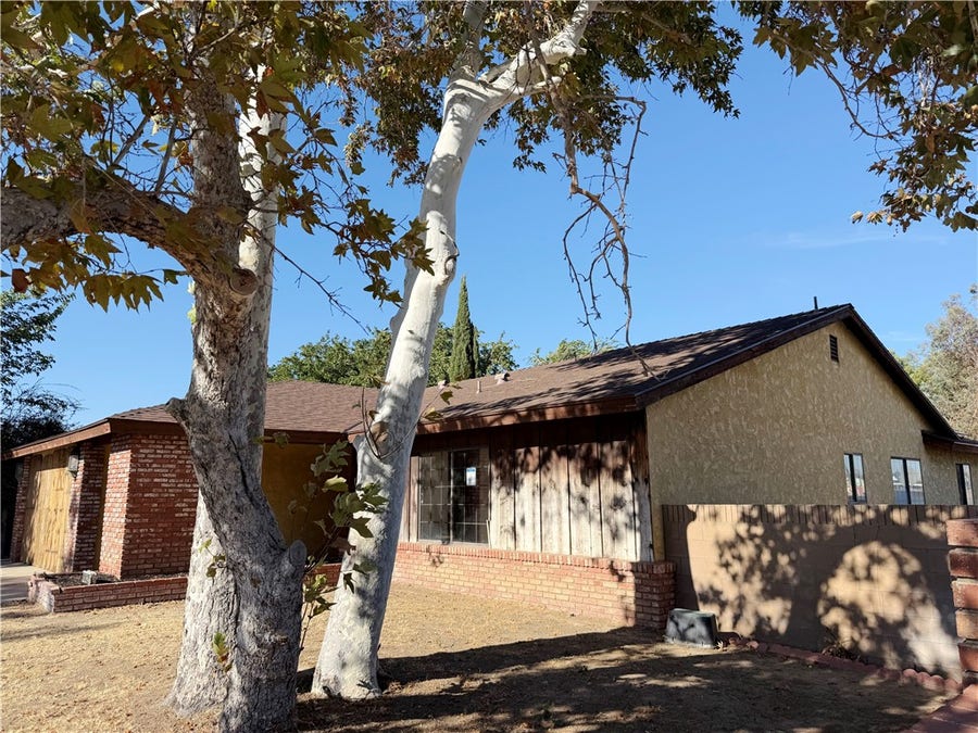 Property photo for 42802 Sachs Drive, Lancaster, CA