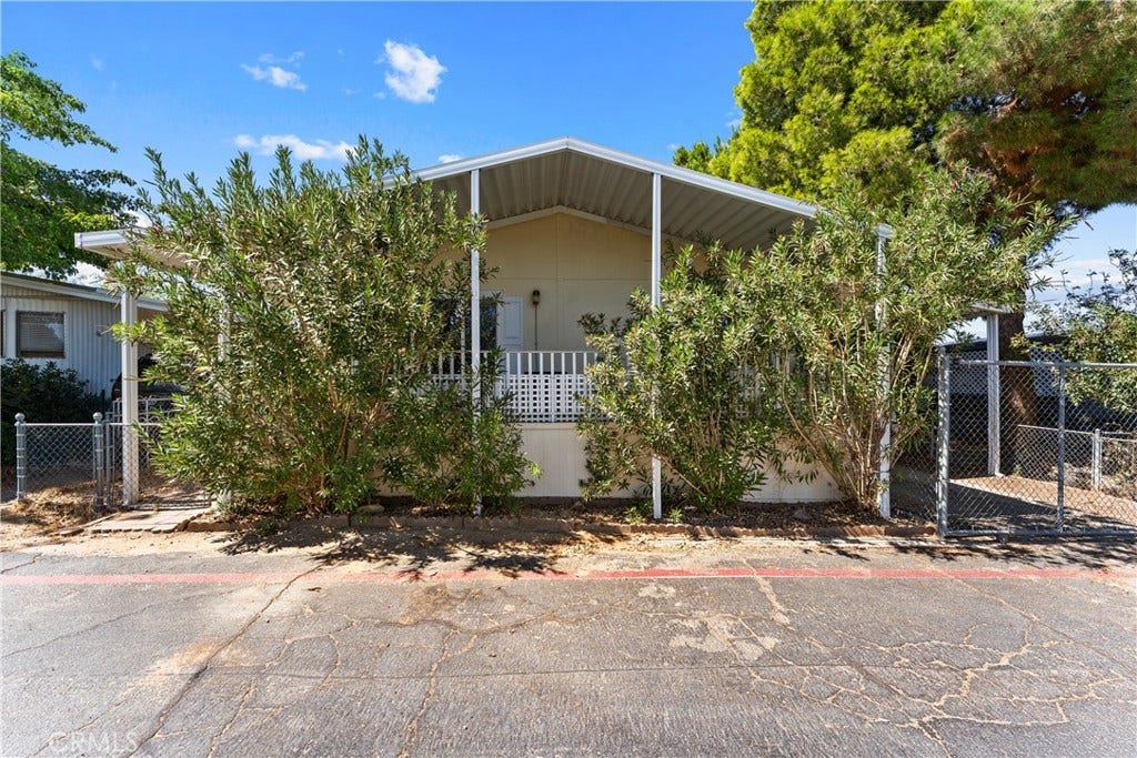 5711 Columbia Way, #SPC 219, Quartz Hill, CA 93536