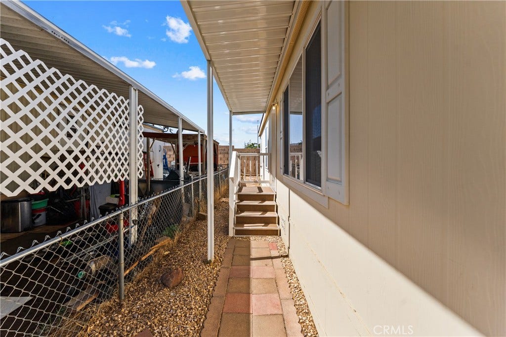 5711 Columbia Way, #SPC 219, Quartz Hill, CA 93536
