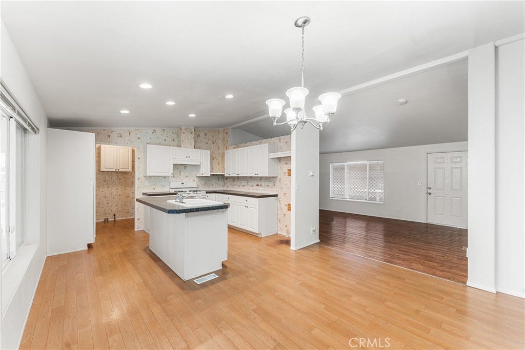 5711 Columbia Way, #SPC 219, Quartz Hill, CA 93536