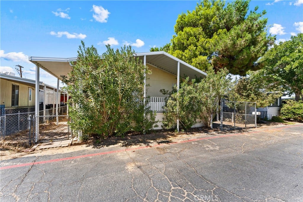 5711 Columbia Way, #SPC 219, Quartz Hill, CA 93536