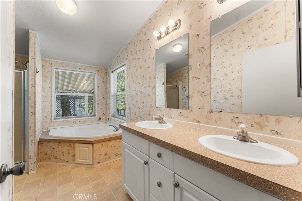 5711 Columbia Way, #SPC 219, Quartz Hill, CA 93536