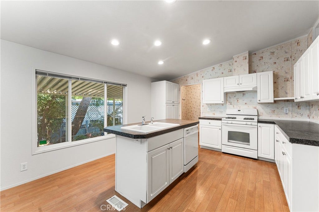 5711 Columbia Way, #SPC 219, Quartz Hill, CA 93536