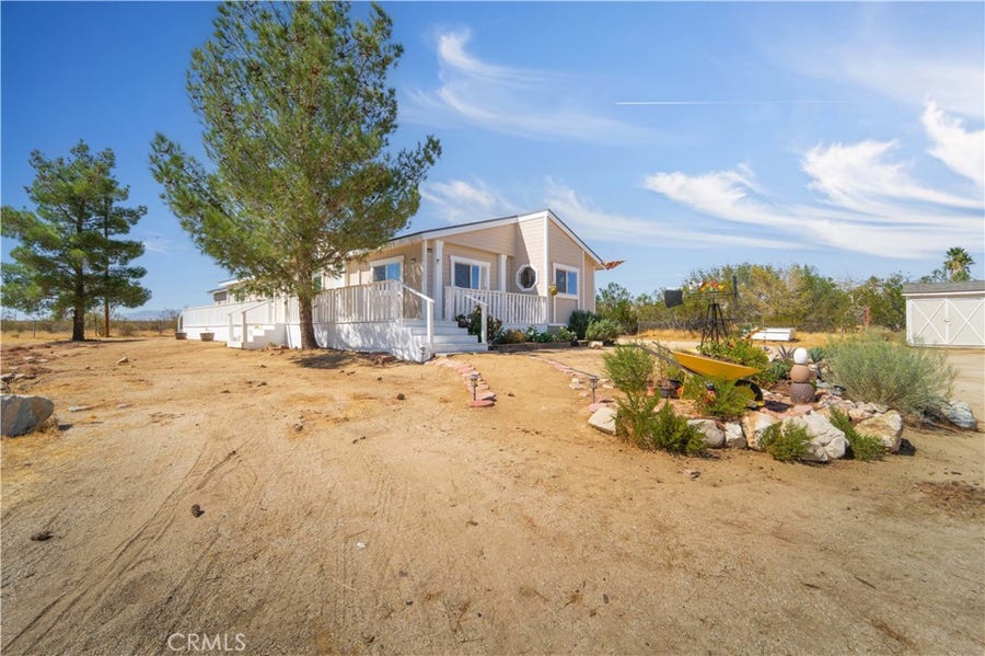 Property photo for 6265 105th Street W, Rosamond, CA