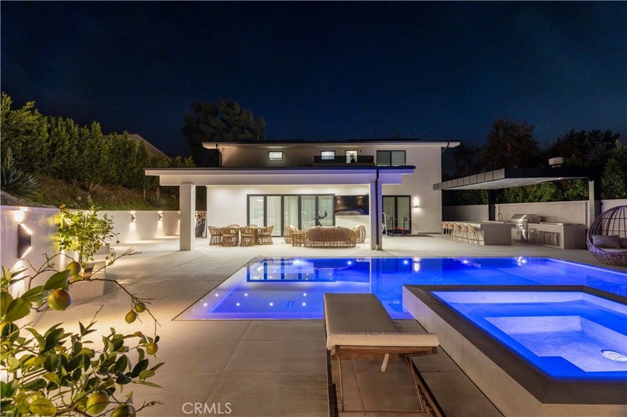 Property photo for 2125 Ashington Drive, Glendale, CA