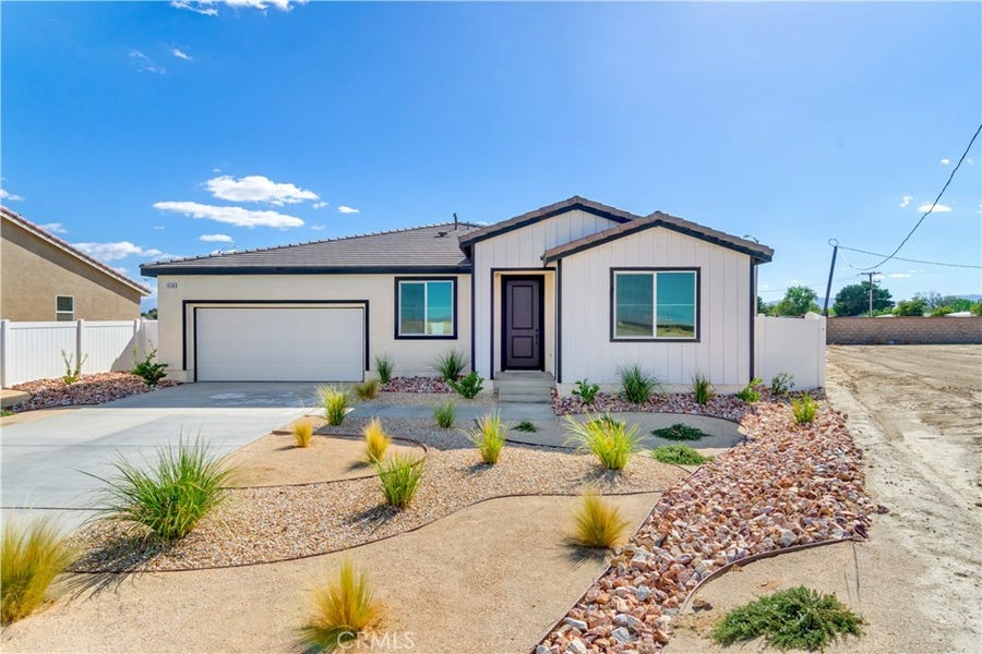 Property photo for 1518 E Holguin Street, Lancaster, CA