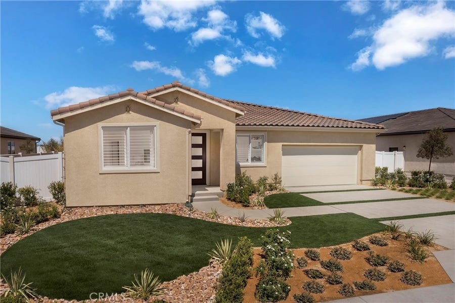 Property photo for 1518 E Holguin Street, Lancaster, CA
