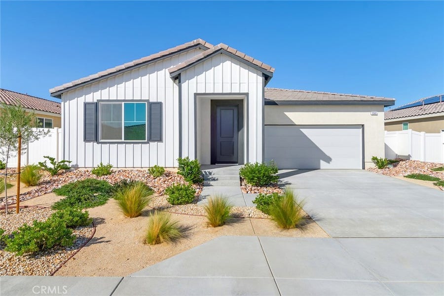 Property photo for 1561 E Holguin Street, Lancaster, CA