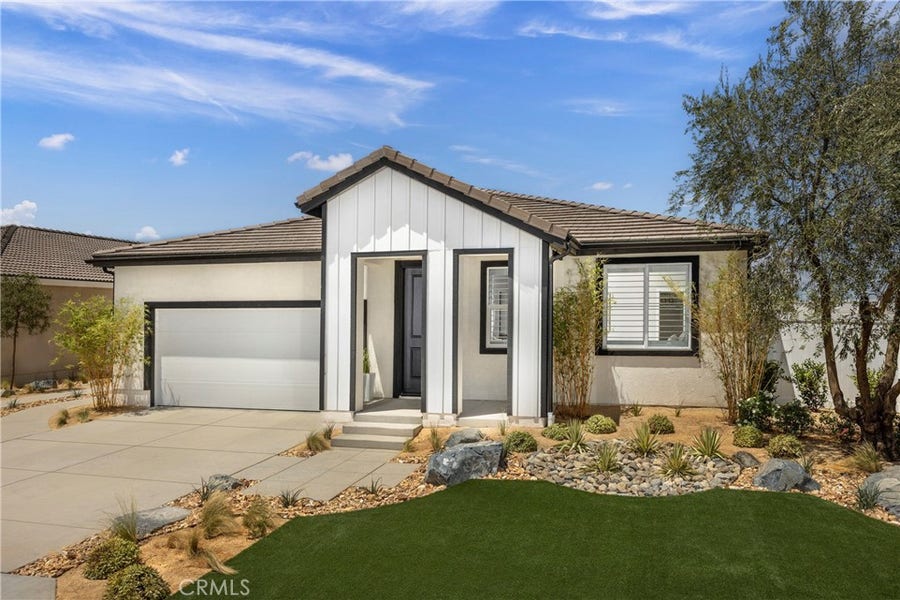 Property photo for 1558 E Holguin Street, Lancaster, CA