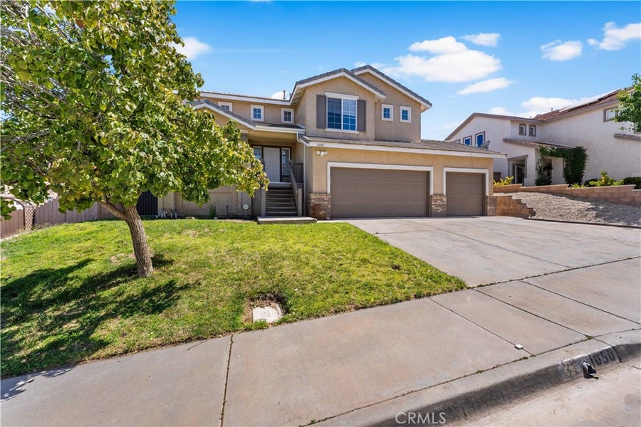 Property photo for 1050 Cactus Drive, Palmdale, CA