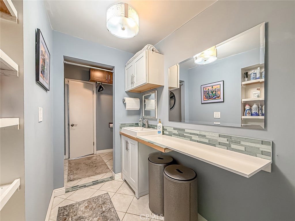 743 Spalding Street, Thousand Oaks, CA 91360 Bathroom attached to bedroom #2