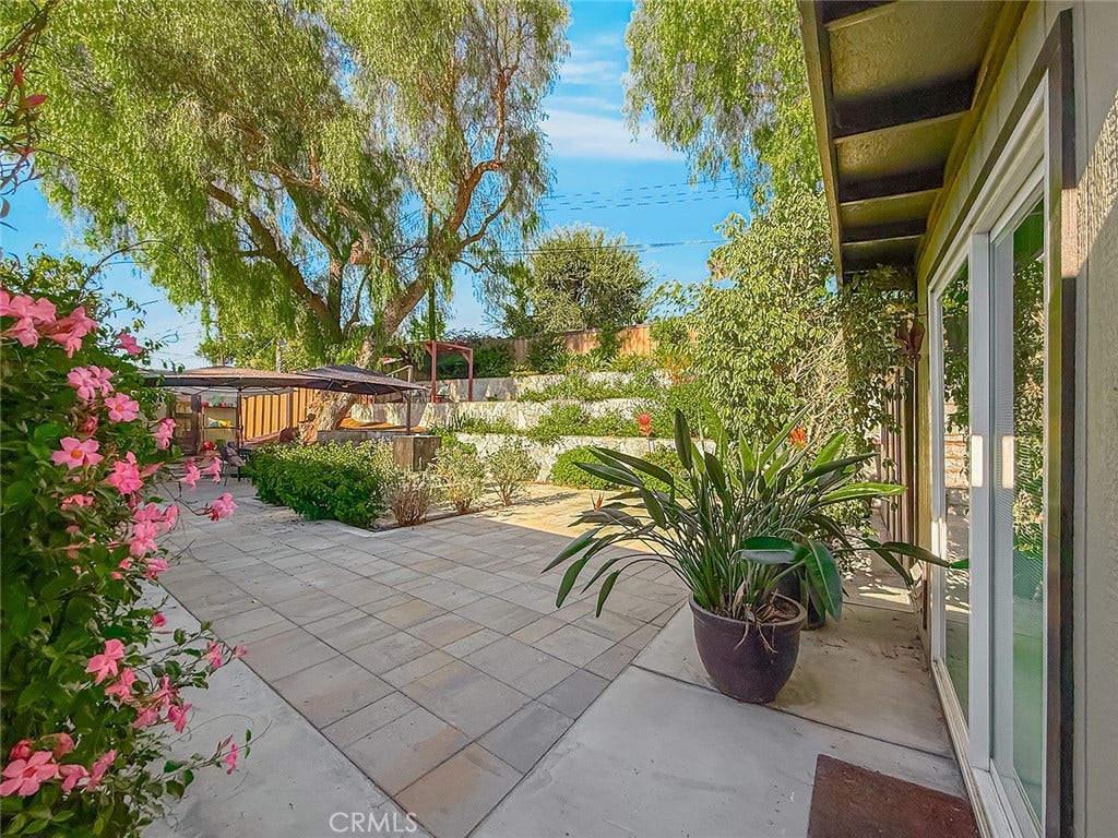 743 Spalding Street, Thousand Oaks, CA 91360 Backyard sanctuary