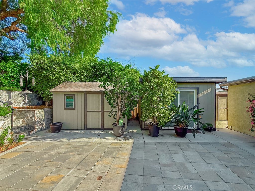743 Spalding Street, Thousand Oaks, CA 91360 Shed and air conditioned workshop/office