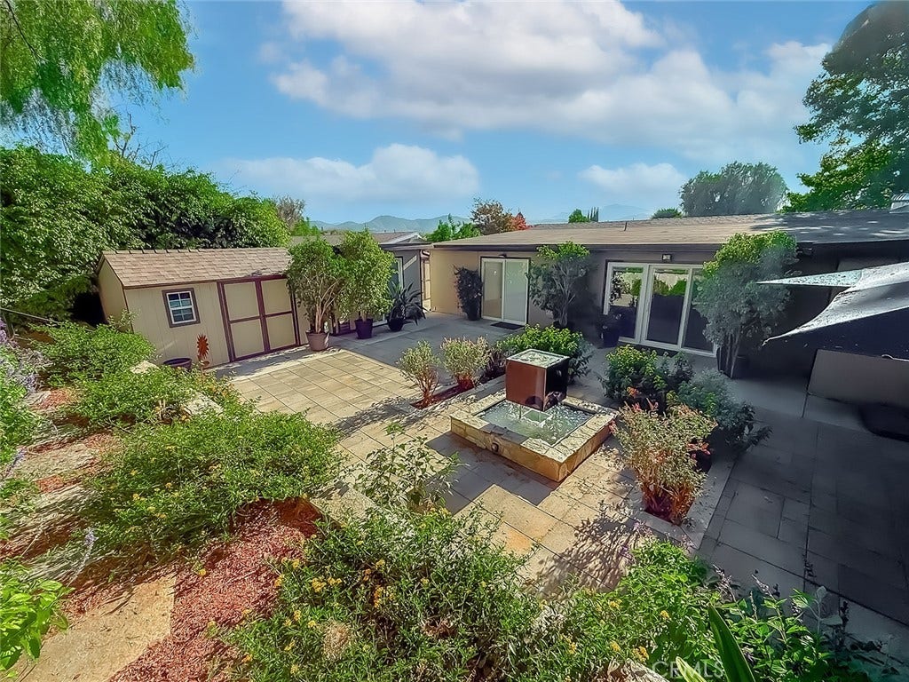 743 Spalding Street, Thousand Oaks, CA 91360 View of backyard with fountain