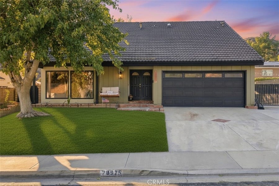 Property photo for 28975 Lotusgarden, Canyon Country, CA