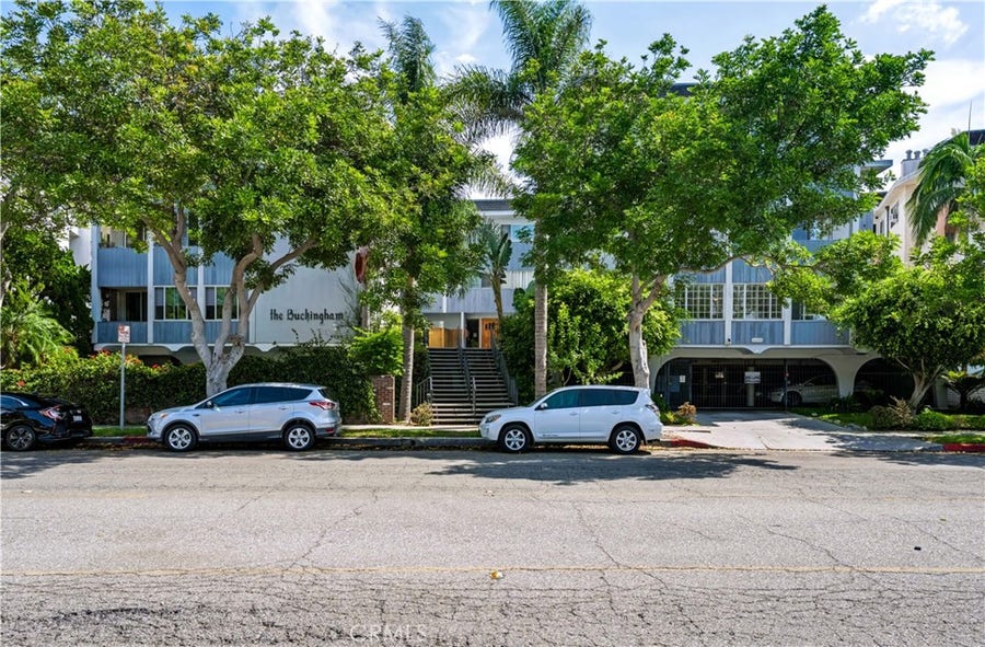 Property photo for 6150 Buckingham Pkwy, #110, Culver City, CA