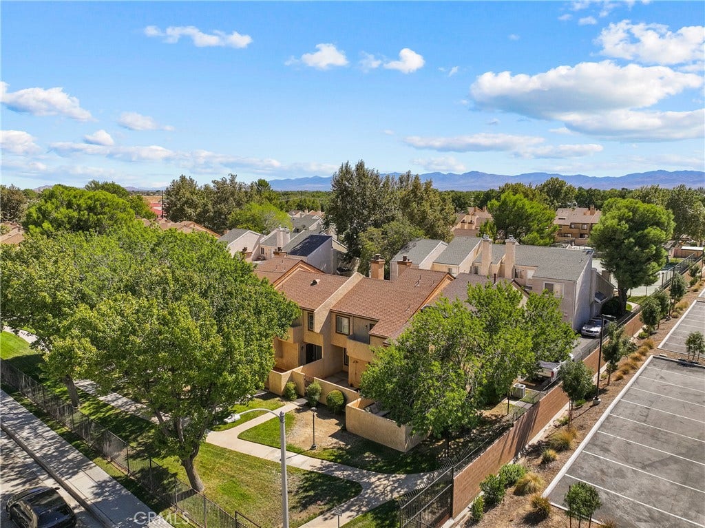 1830 E Avenue J2, #3, Lancaster, CA 93535