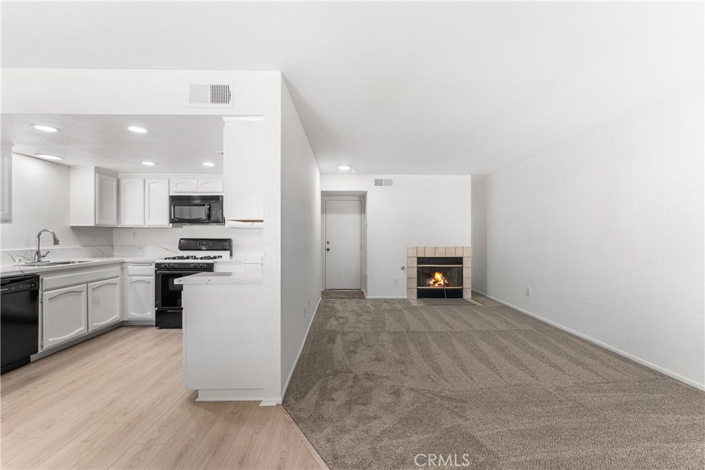 1830 E Avenue J2, #3, Lancaster, CA 93535